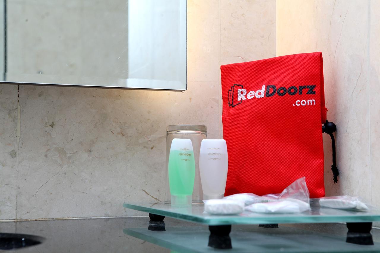 Reddoorz Premium @ Ciumbuleuit Atas Hotel Bandung Eksteriør billede