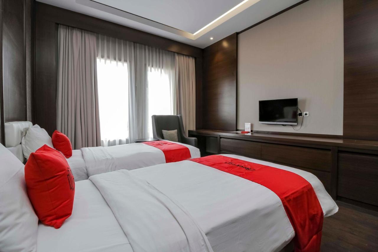 Reddoorz Premium @ Ciumbuleuit Atas Hotel Bandung Eksteriør billede