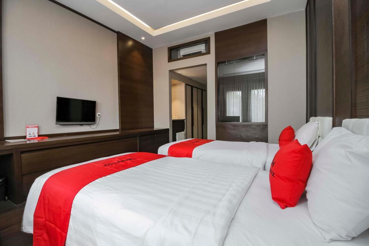 Reddoorz Premium @ Ciumbuleuit Atas Hotel Bandung Eksteriør billede